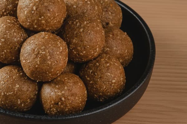 Nuvvula Laddu